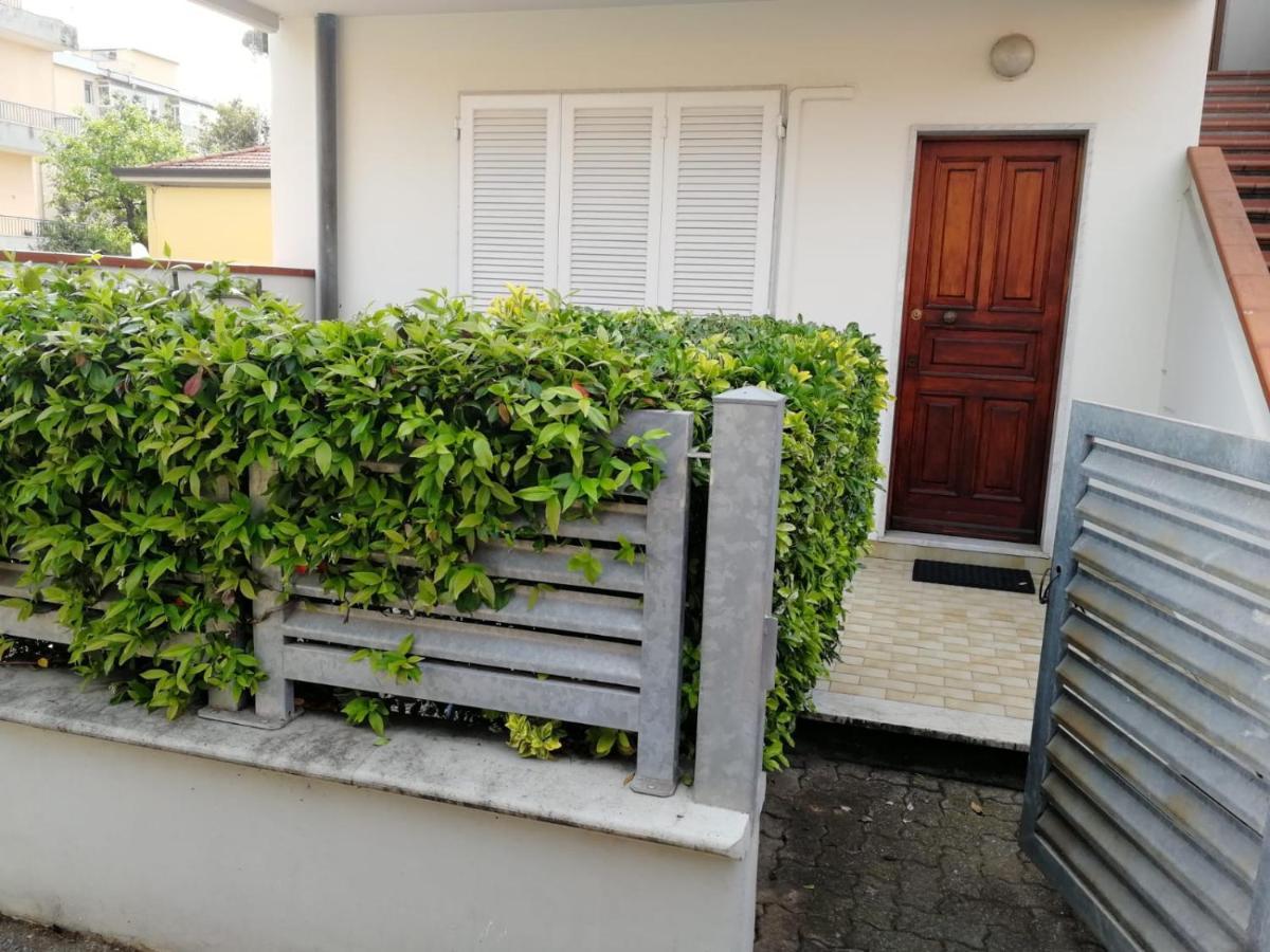 La Casa Dei Bebi Apartamento Carrara Exterior foto